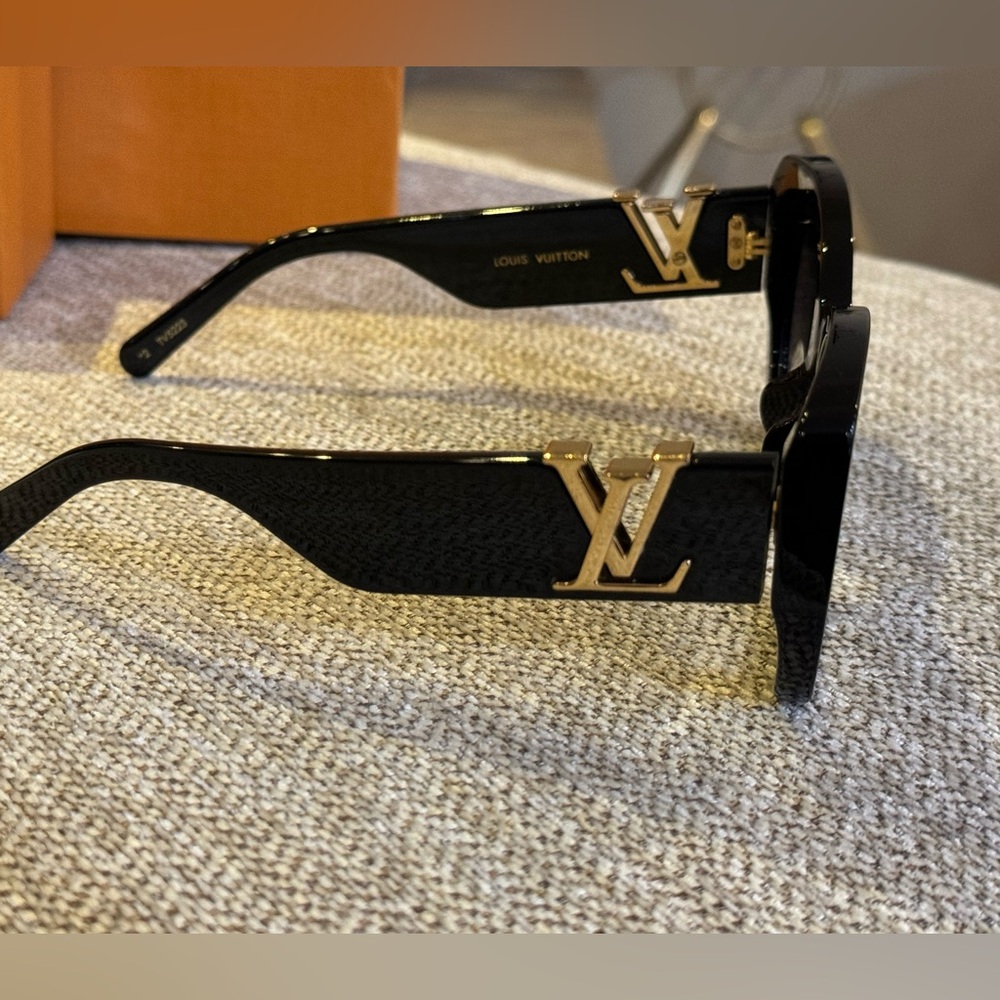 Louis Vuitton Icon CE sunglasses - sold out everywhere